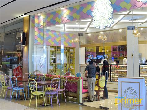 hello kitty cafe uptown mall